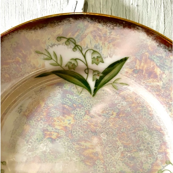 Vintage “Flower of the Month”, Lily of the Valley~ May, Collectors Plate 7.75” - Picture 3 of 6